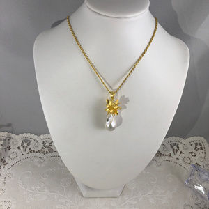 Baroque 25x14mm Pearl 925 Silver Flower Pendant